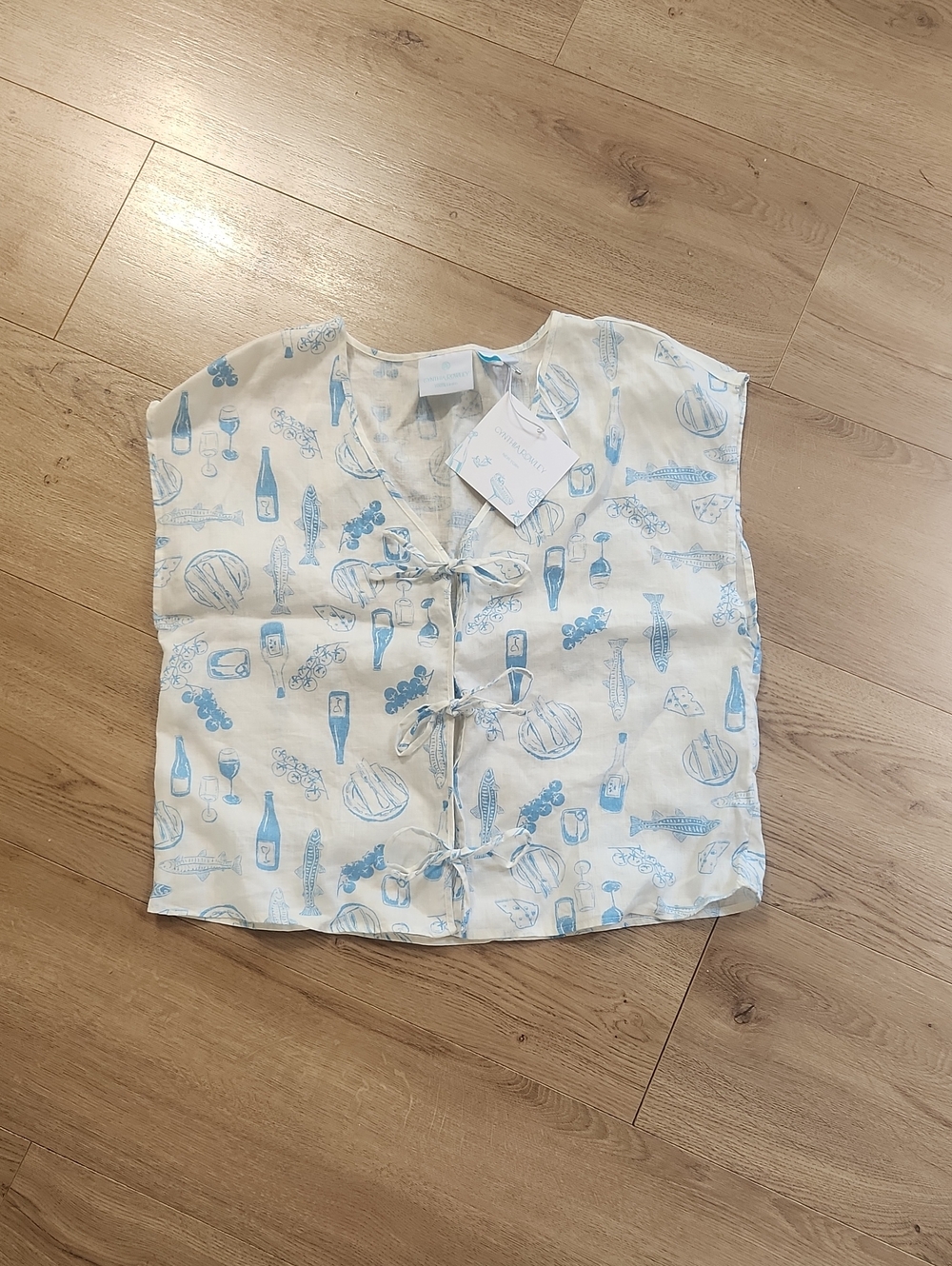 NWT Cynthia Rowley New York Linen Top with Light Blue Print